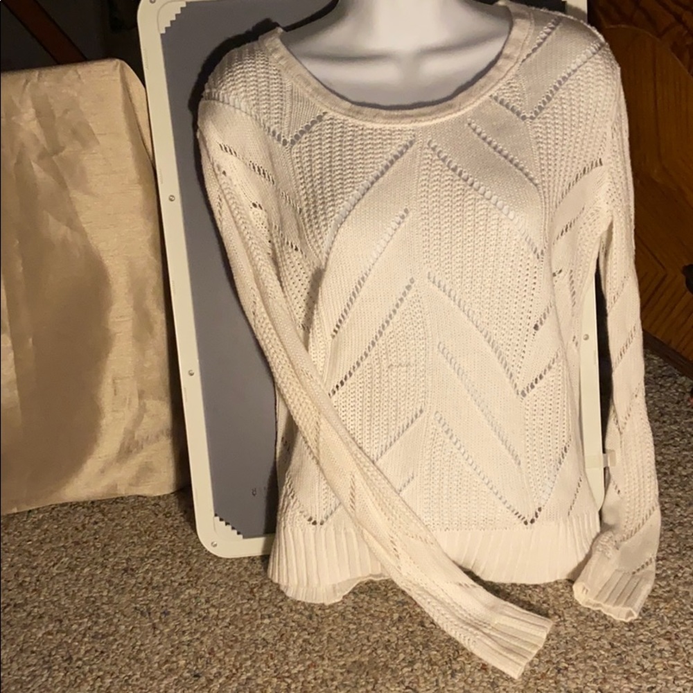 American Eagle Knitted Sweater- white